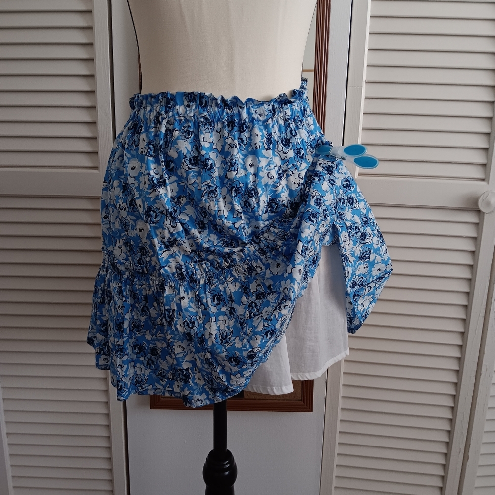 Zara mini teared skirt size13-14 fits like a large